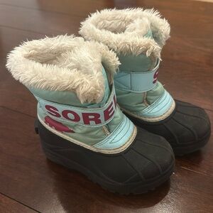 Good used condition Sorel Snow Commander Children's Boot size toddler 10.